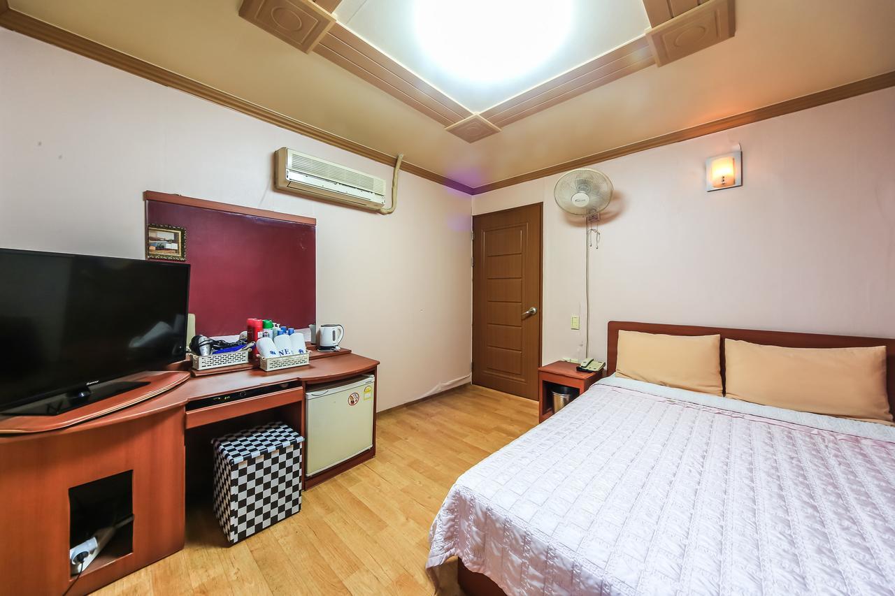 Nampo One Motel Пусан Экстерьер фото