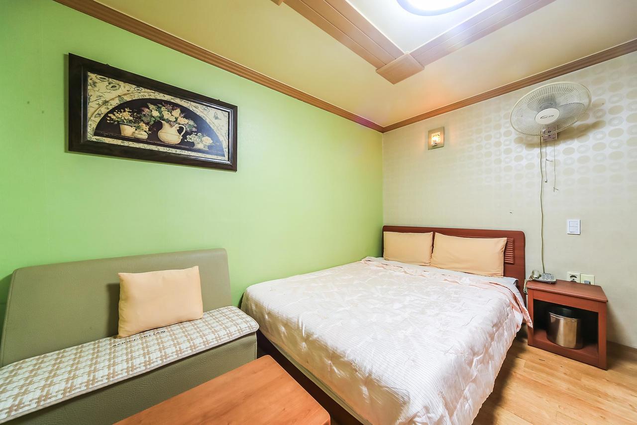 Nampo One Motel Пусан Экстерьер фото
